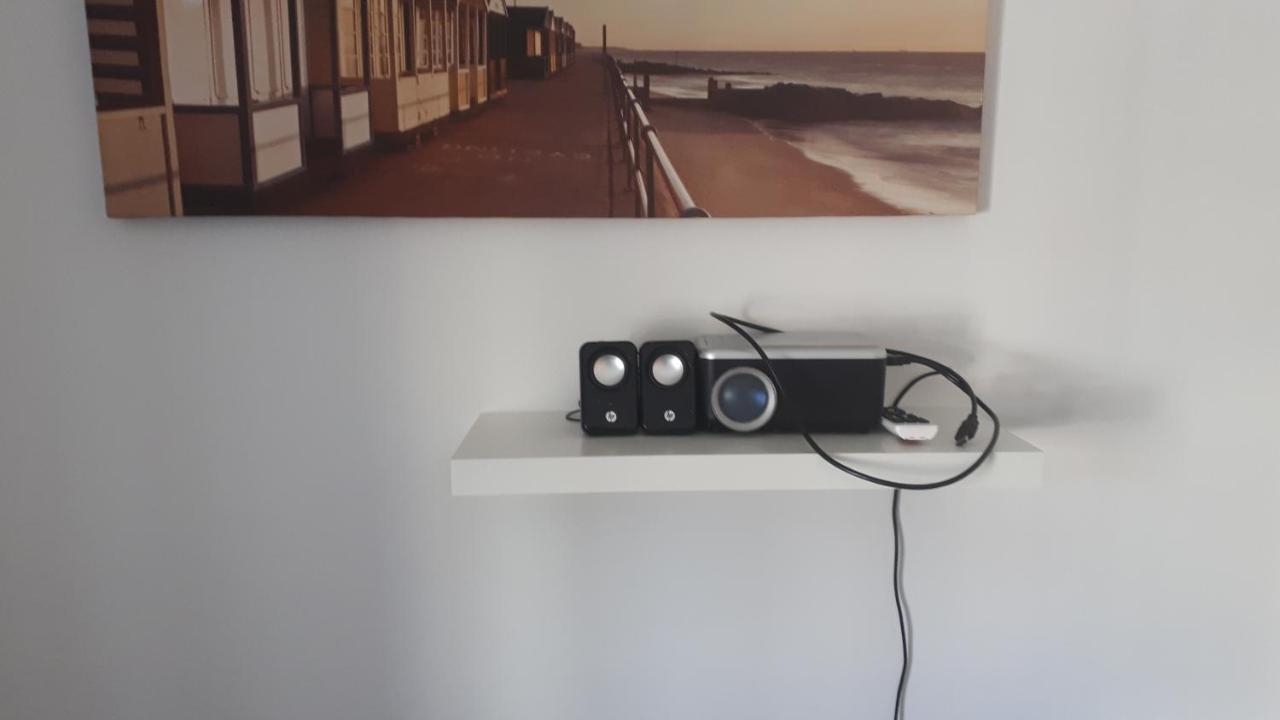 East Coast Apartments First Floor 2 Bed Apartment All Towels And Sheets Supplied Бридлингтън Екстериор снимка